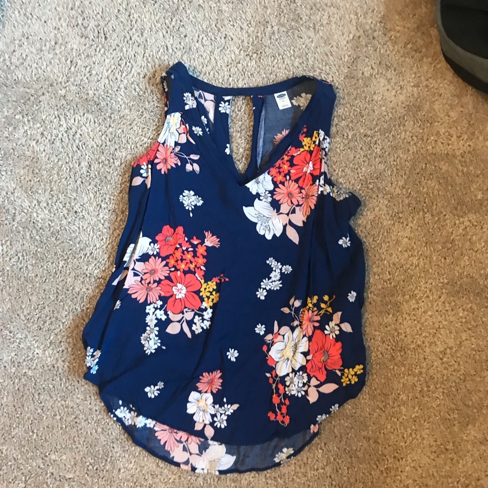 Old Navy blue floral tank